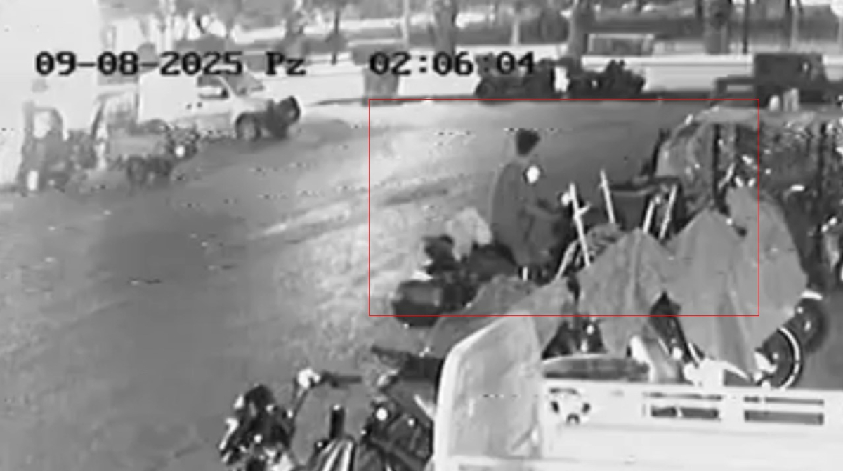 Aynı yerden iki motosiklet çalan şahsın hırsızlık anı güvenlik kamerasında
