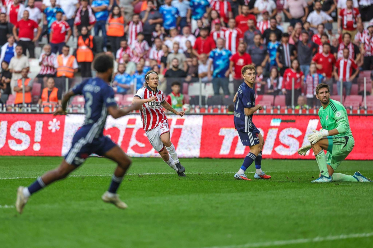 Trendyol Süper Lig: Samsunspor: 1 - Antalyaspor: 2 (Maç sonucu)
