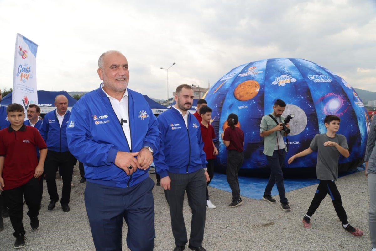 CANİKFEST’e rekor katılım: 131 binin üstünde kişi yapay zeka ile teknolojisiyle tanıştı