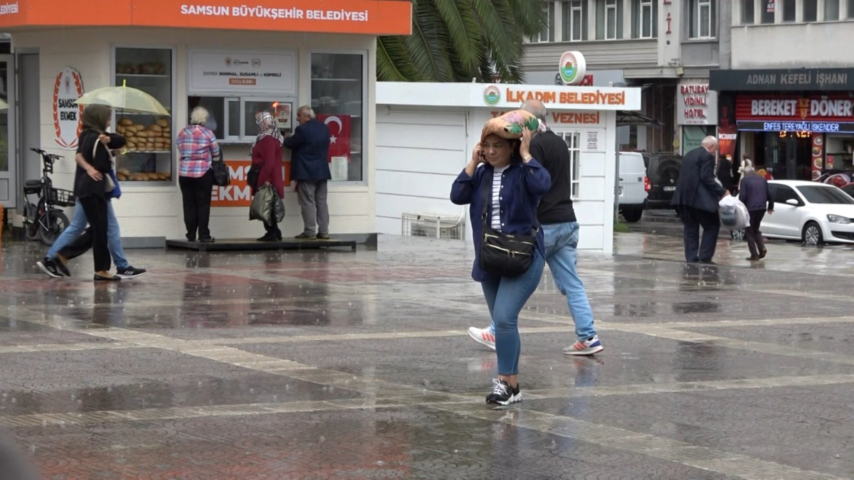 Samsun'da ani sağanak