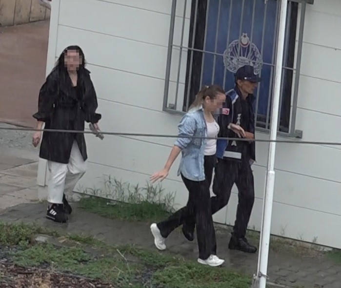 Meydanda ‘laf atma' kavgası: 1 yaralı, 1 gözaltı