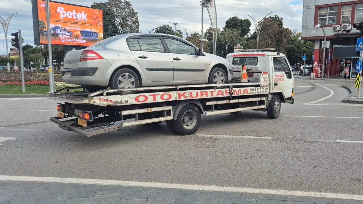 Samsun'da 'korsan taksi' operasyonu: 2 sürücüye toplam 92 bin TL ceza