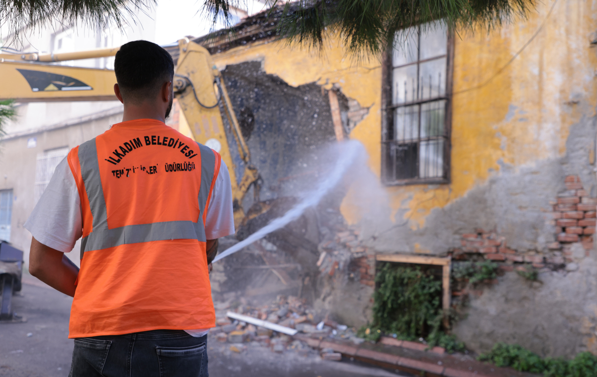 İlkadım’daki metruk binalar mazide kalıyor