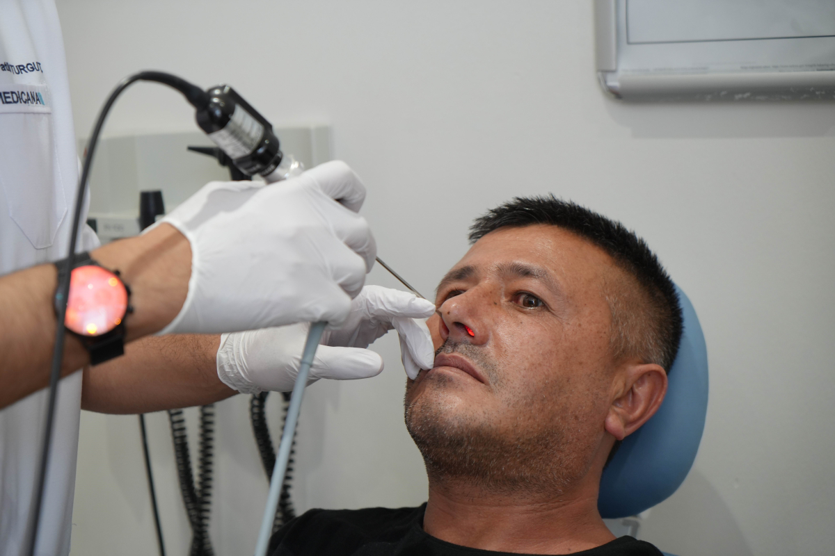 Protez gözü hayatını kabusa çevirdi