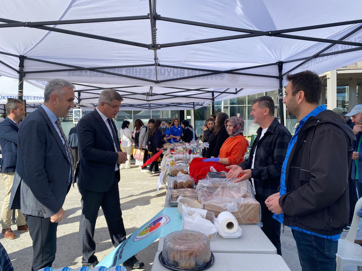 Kardeşlik Engel Tanımaz Hayır Çarşısı'nın gelirleri Gazze’ye