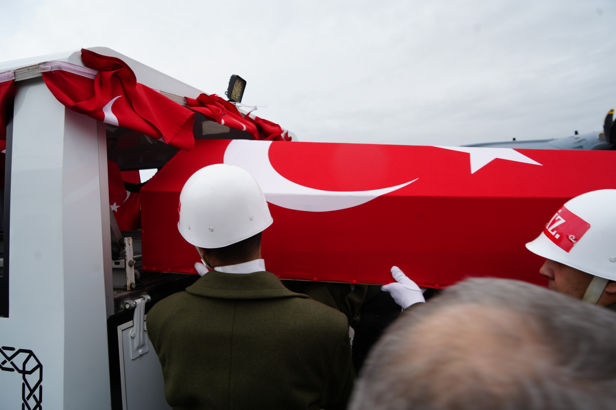 Şehit Altıok'un cenazesi Samsun'a getirildi