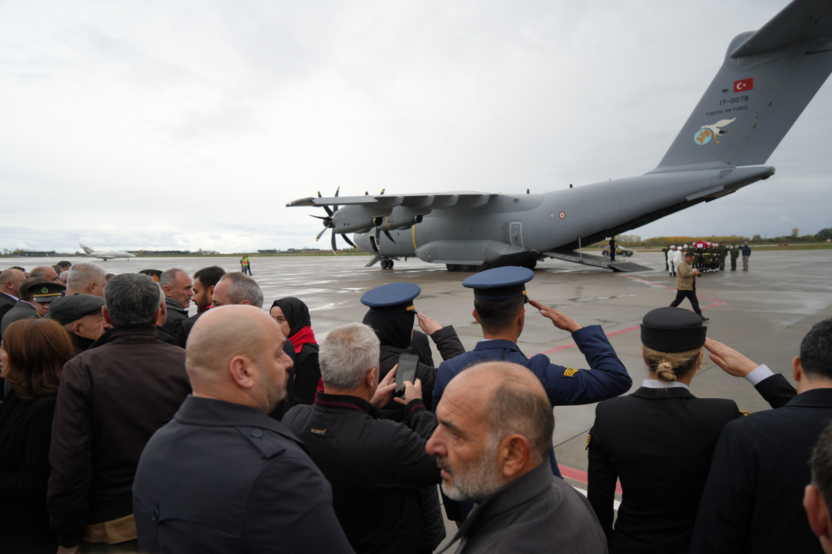 Şehit Altıok'un cenazesi Samsun'a getirildi