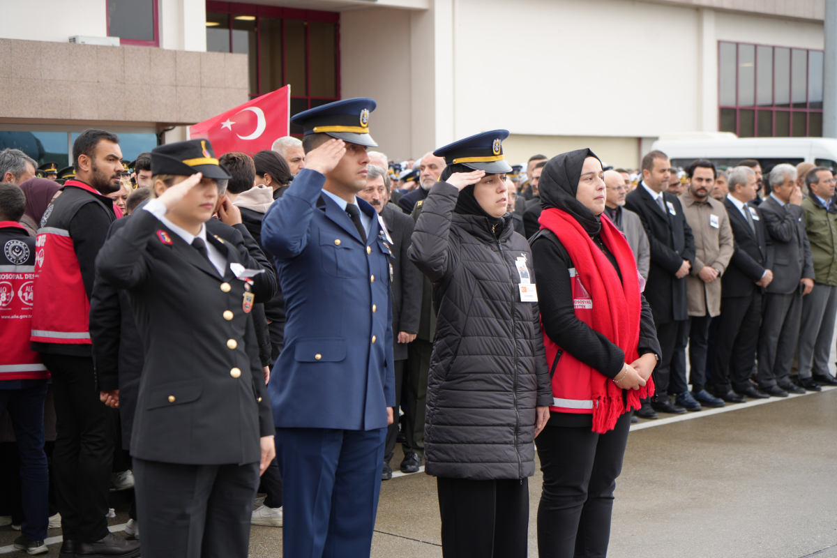 Şehit Altıok'un cenazesi Samsun'a getirildi