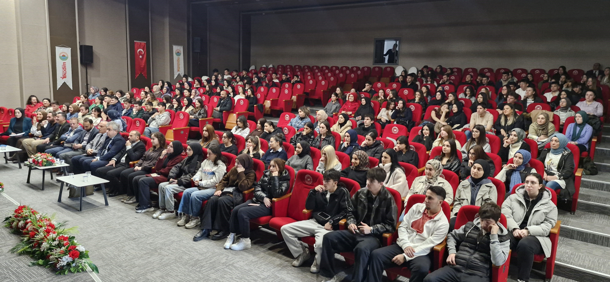 İLKEM'de YKS adaylarına ‘Sivri Hoca’ dopingi