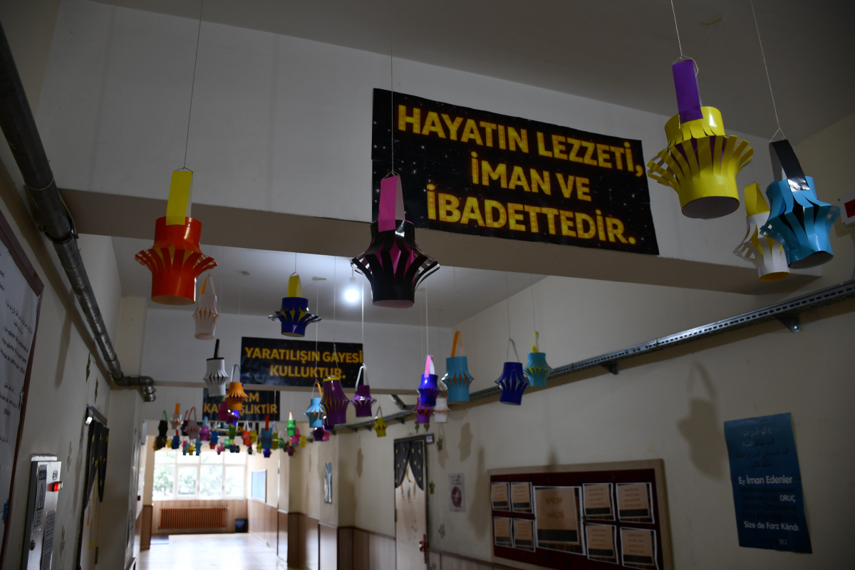 Vezirköprü’de okul koridorları Ramazan sokağına dönüştü