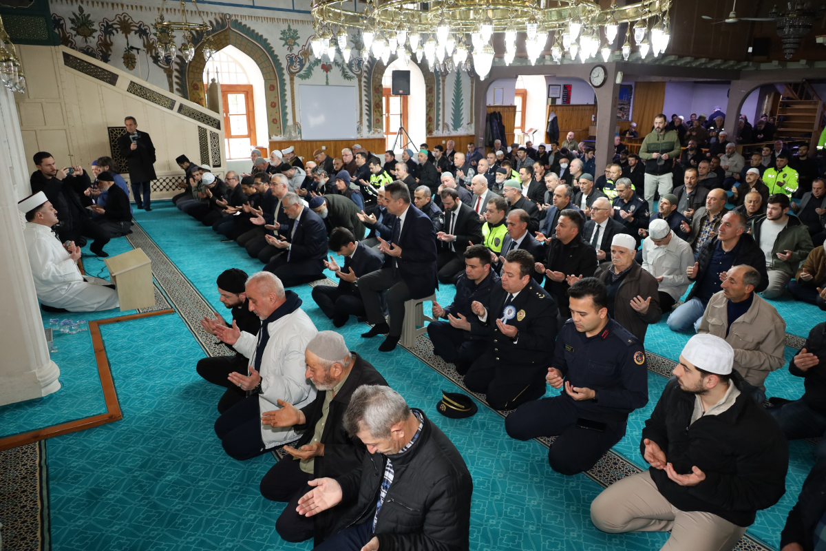 Bafra’da Polis Haftası Etkinlikleri: Şehitler Anıldı, Vatandaşlar Bilgilendirildi
