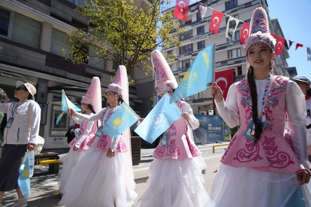 Samsun’da Türk Dünyası Çocuk Festivali coşkuyla başladı