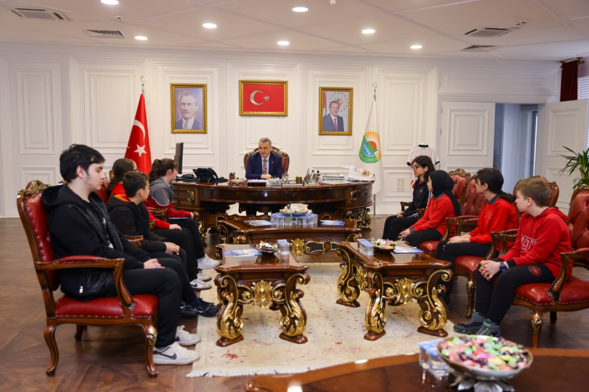 Başkan İhsan Kurnaz’a Diyarbakır’lı Misafirlerini Ağırladı