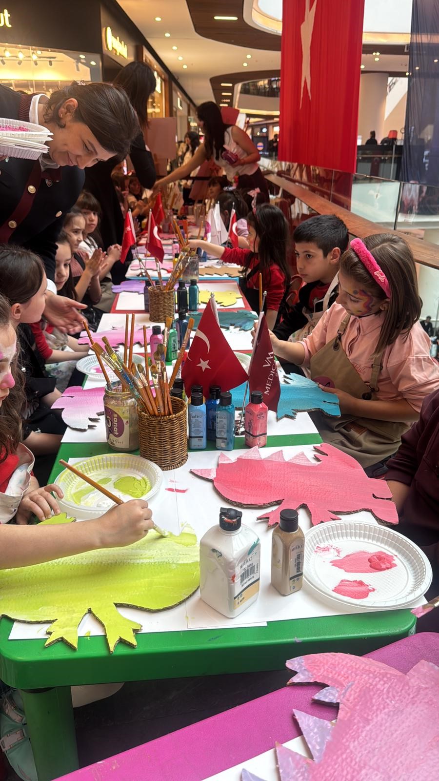 Tüp Bebekle Doğan Çocuklardan 23 Nisan’da Duygulandıran Koro