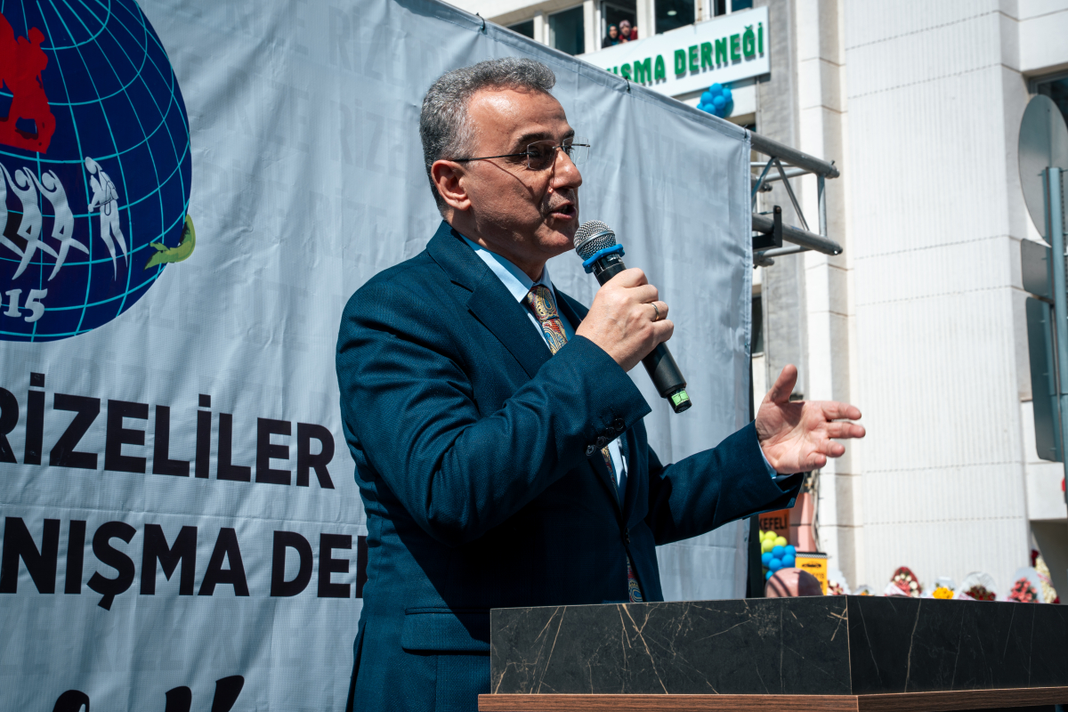 RİZELİLER'DEN GÖRKEMLİ AÇILIŞ!