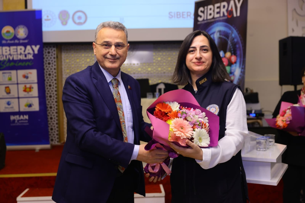 Samsun’da Siber Güvenlik Semineri: Vatandaşlara Dijital Tehdit Uyarısı