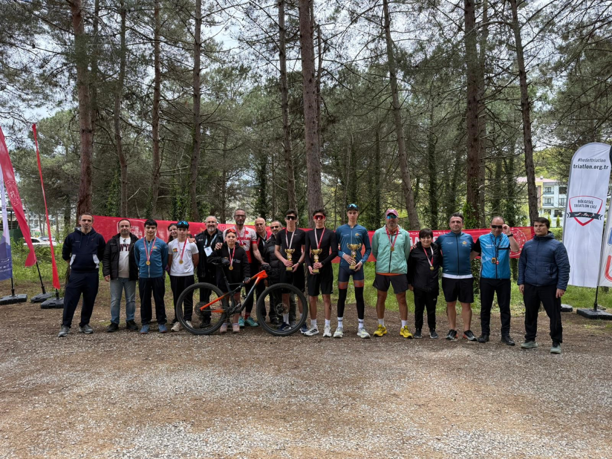 Samsun’da Kros Duatlon Heyecanı: Sporcular Doğayla Yarıştı