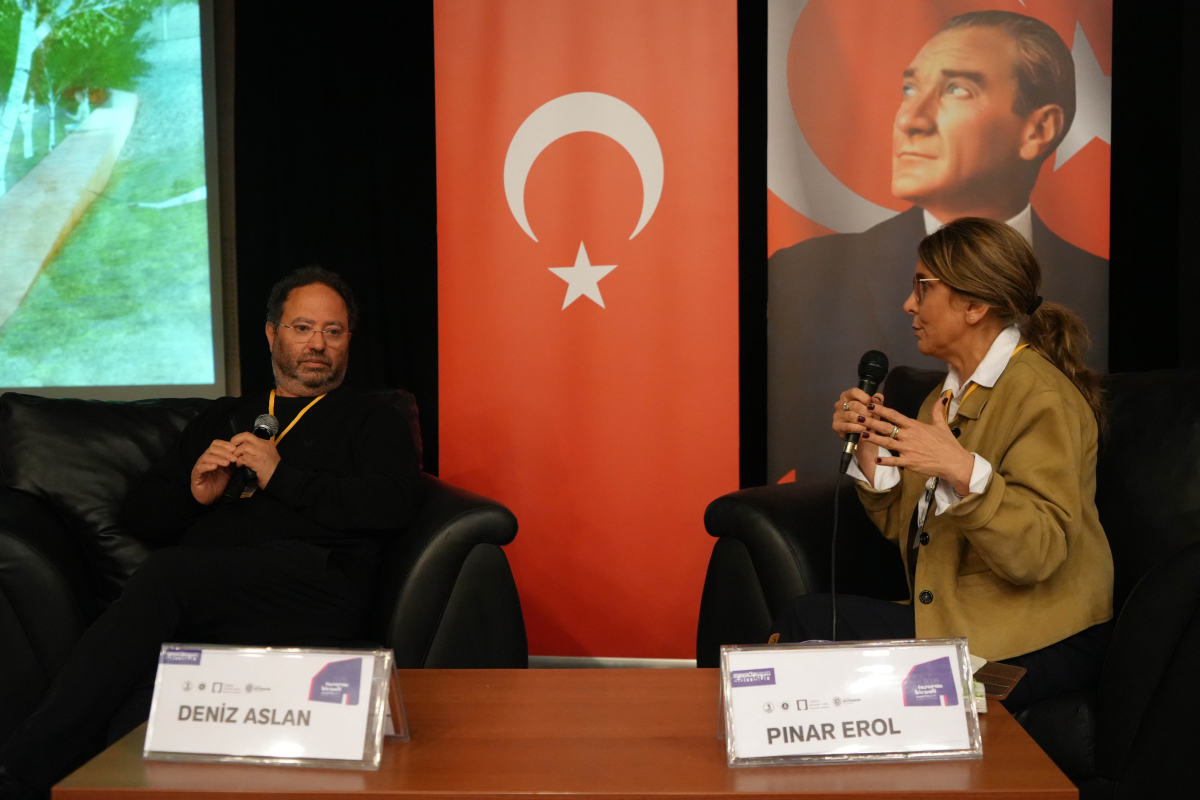 OMÜ’de Geleceğin Mimarlığı Tartışıldı: Enerji Üreten Yapılar Gündemde
