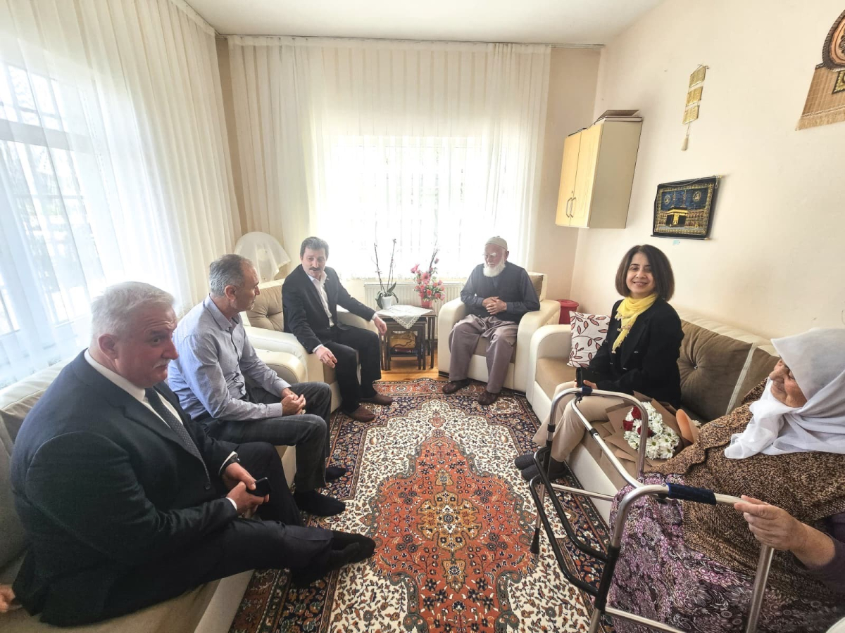 Samsun’da şehit annelerine Anneler Günü ziyareti
