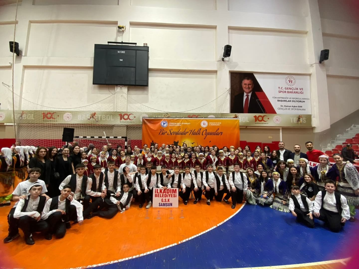 İlkadımlı gençler halk oyunlarında Türkiye şampiyonası yolunda