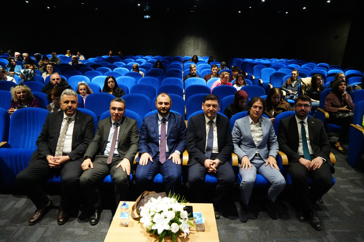 Uzmanlardan Uyarı: “Sanal Kumar Bağımlılığı Hızla Yayılıyor”
