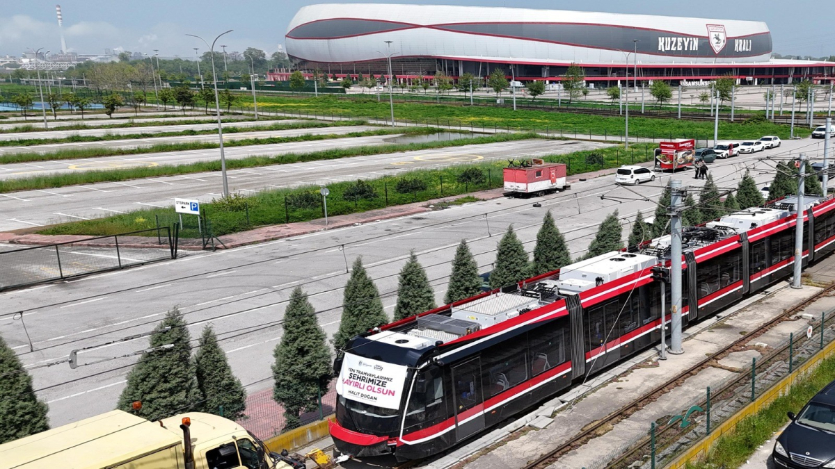 Samsun’da Yeni Tramvay Dönemi Başlıyor: İlk Araç Teste Giriyor