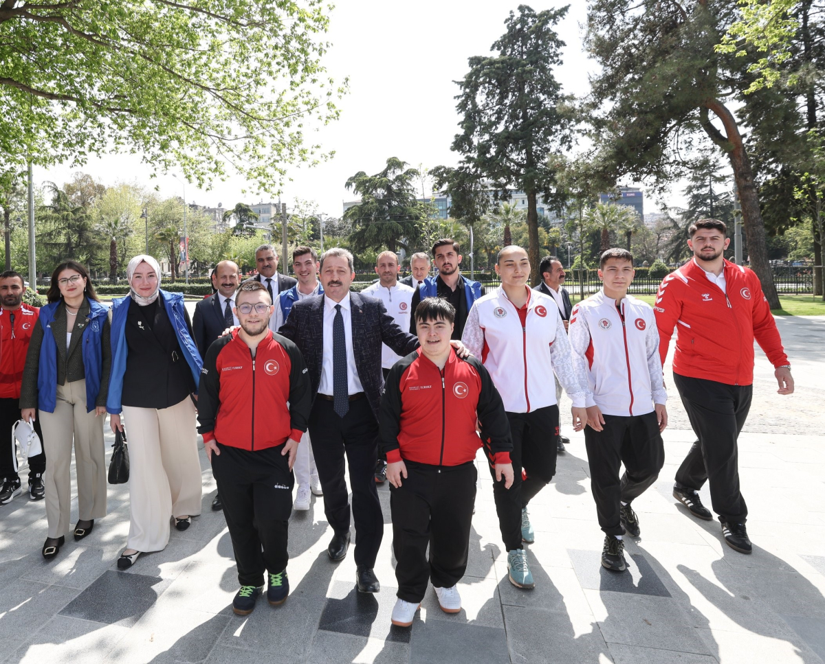 Samsun’da “Bugünün Gençleri, Geleceğin Yöneticileri” Buluşması