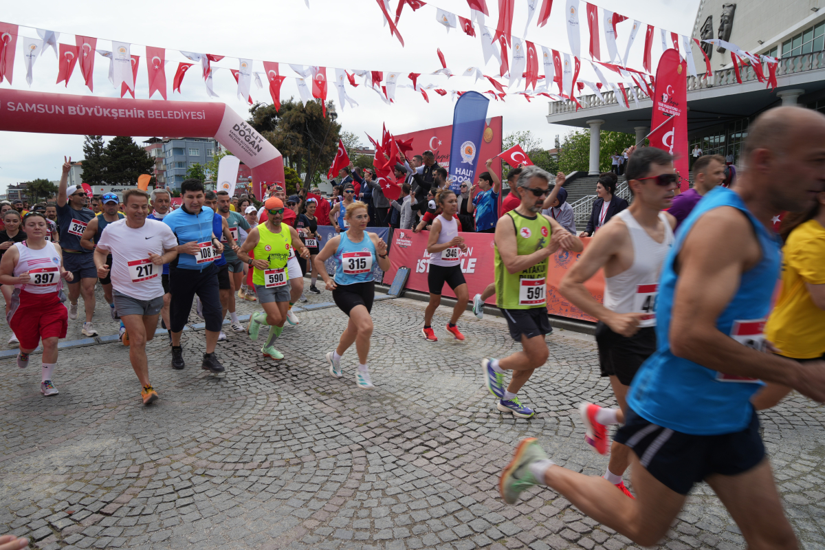 Samsun’da 19 Mayıs Yarı Maratonu: Binlerce Sporcu Aynı Parkurda Buluştu