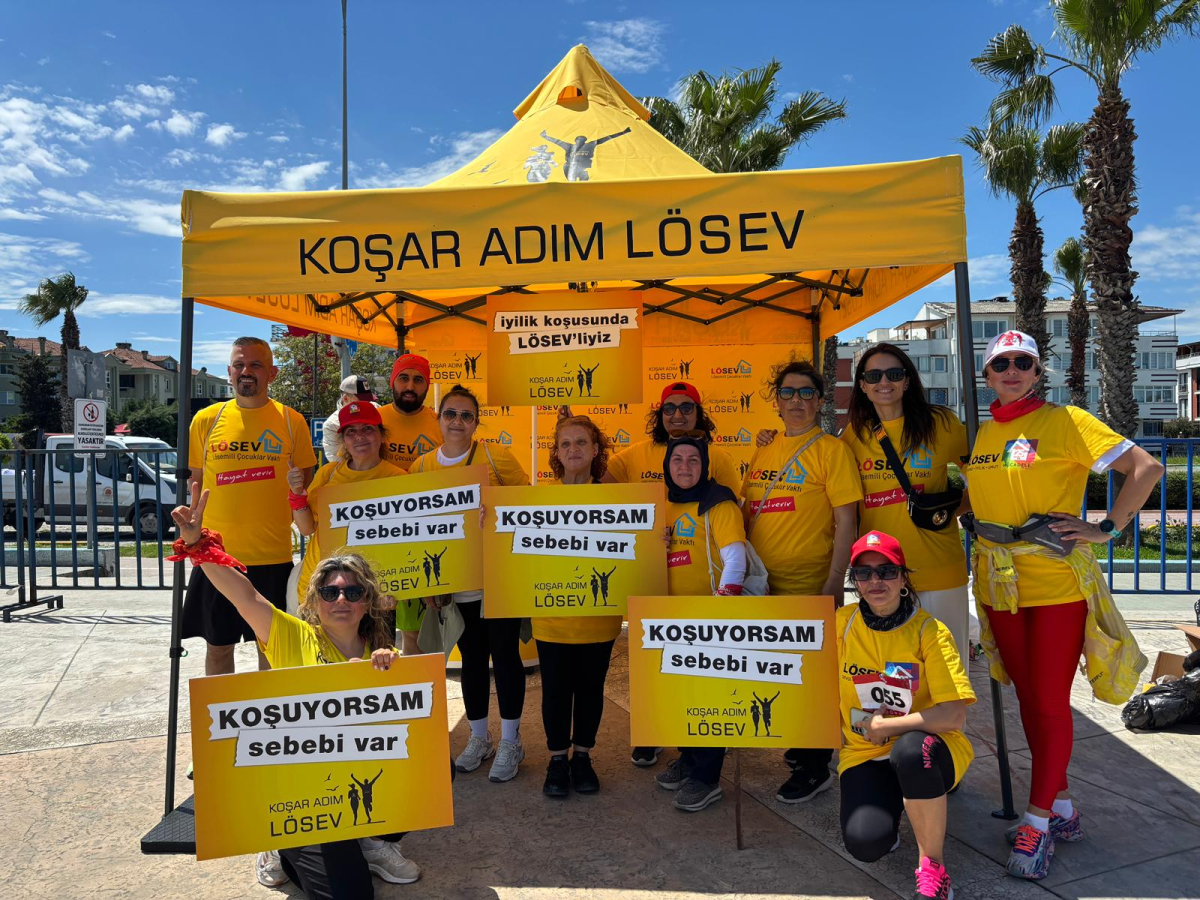 LÖSEV Gönüllüleri Samsun Yarı Maratonunda Lösemili Çocuklar İçin Koştu