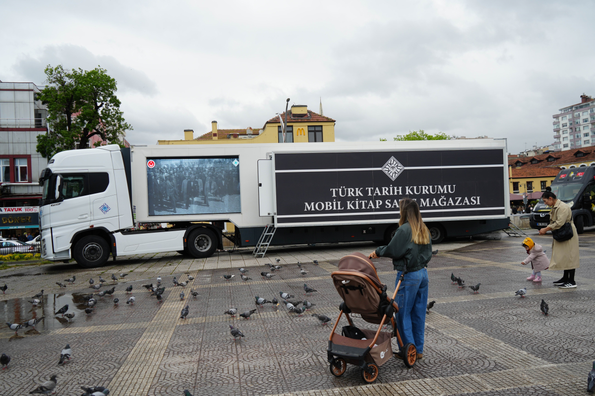TTK Mobil Mağazası Samsun’da Açıldı: İlk Konuk Prof. Dr. Önder Duman Oldu