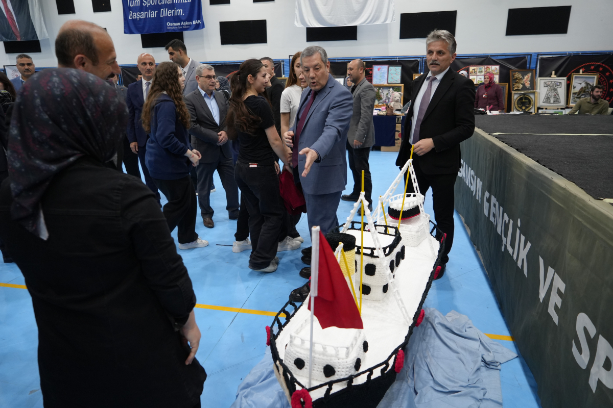 Samsun’da Gençlik Haftası ve Spor Festivali Renkli Görüntülerle Sürüyor