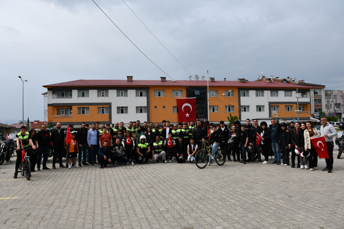 Vezirköprü’de 19 Mayıs’a Özel Motosiklet Korteji
