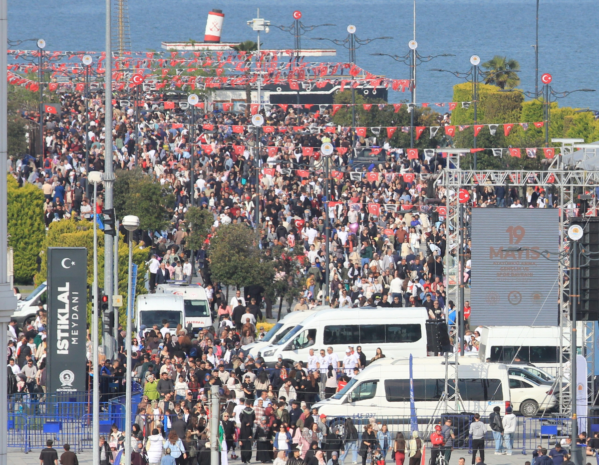 Samsun’da 19 Mayıs Uçak Gösterileri Trafiği Kilitledi