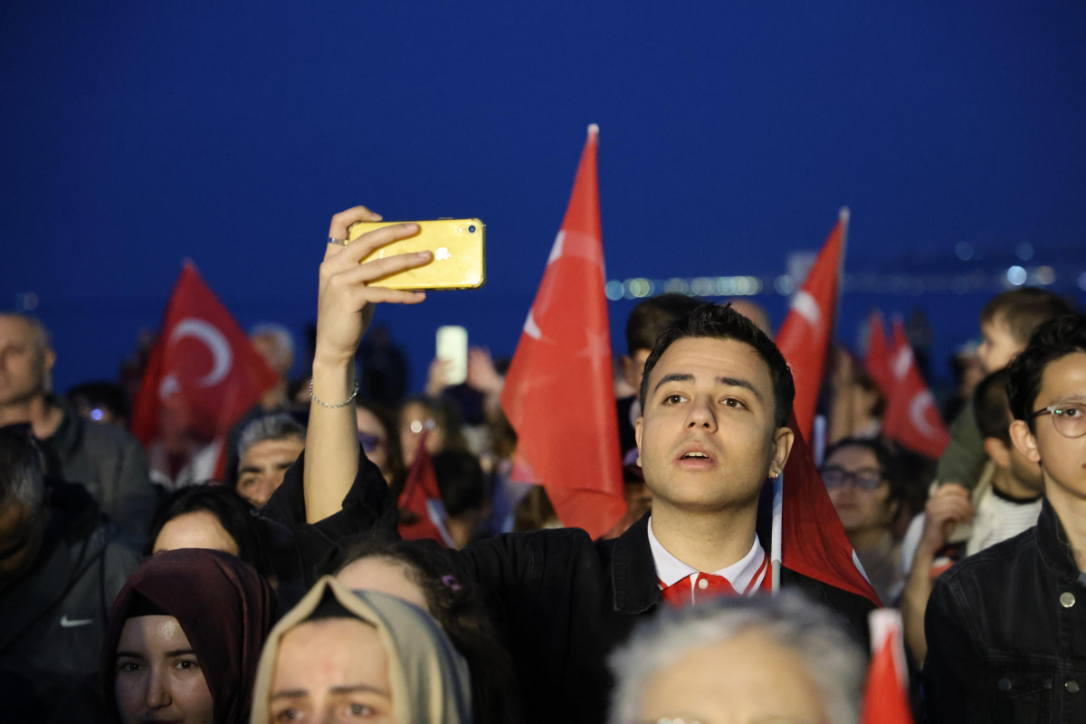 Atakum Sahili 19 Mayıs’ta kırmızı beyaza büründü