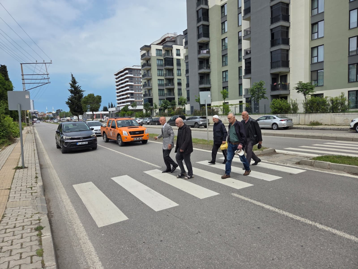 Canik'te vatandaşlardan yaya geçidine trafik lambası talebi
