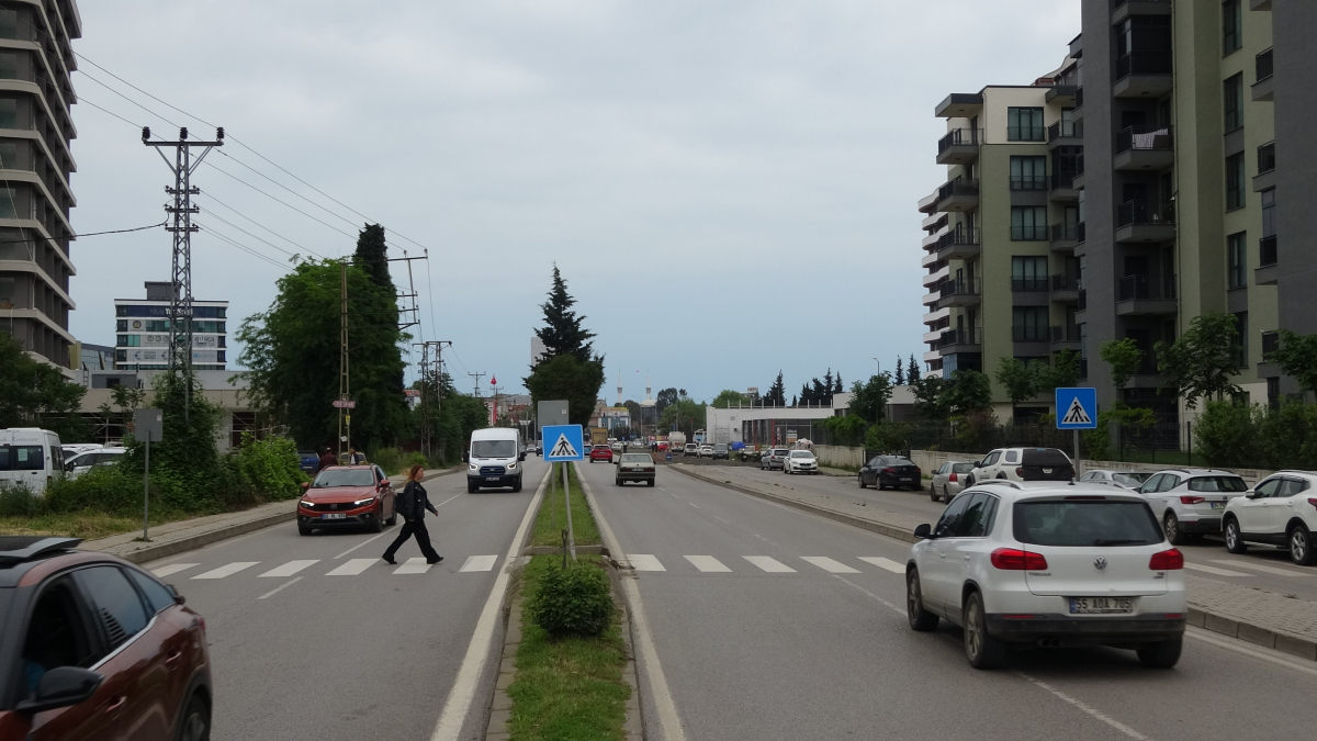 Canik'te vatandaşlardan yaya geçidine trafik lambası talebi