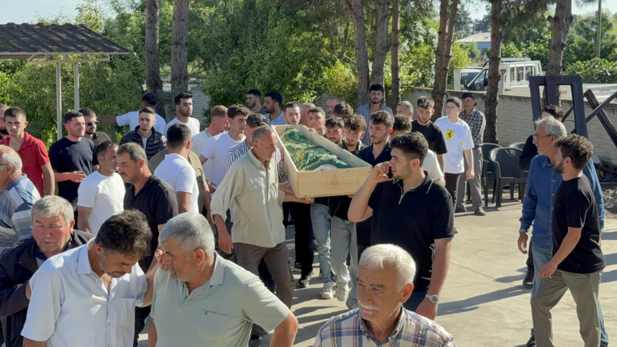 Lunapark faciasında hayatını kaybeden genç Samsun’da toprağa verildi