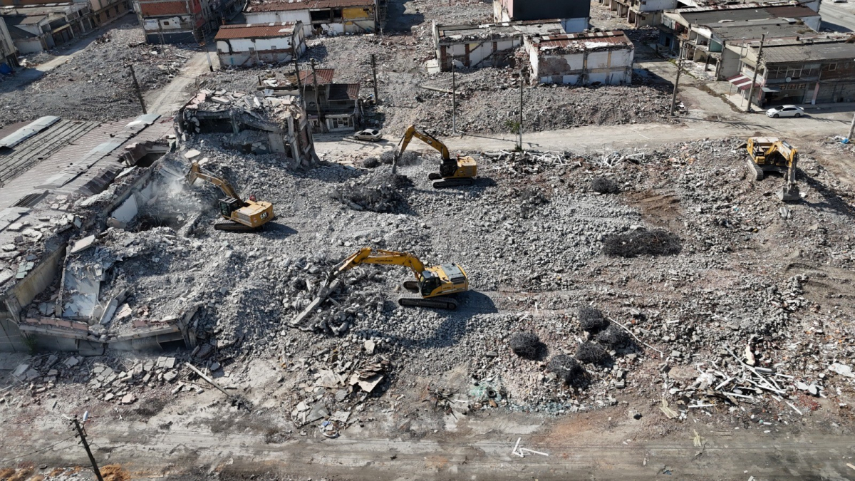 Gülsan'da Dönüşüm Hızlandı: Yıkımların Yüzde 42'si Tamamlandı