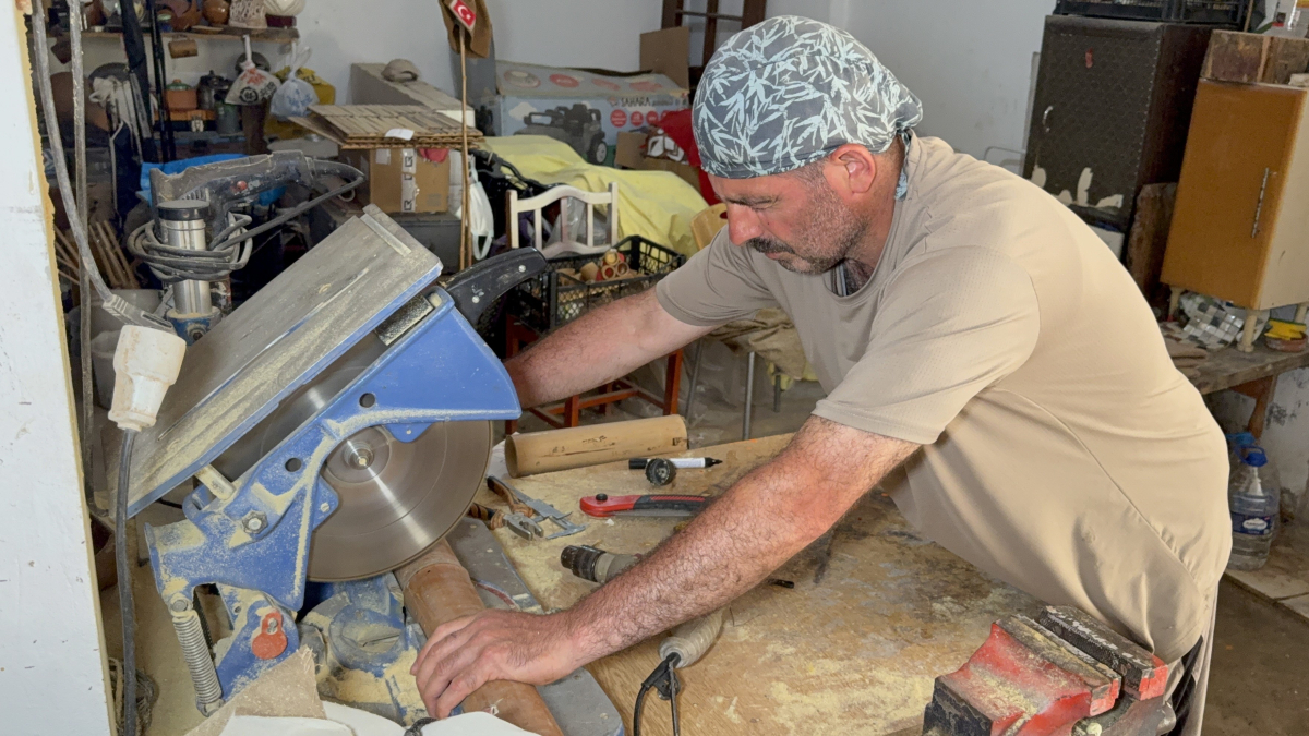 27 Yıllık Sağlıkçı, Bambuyu Sanat Eserlerine Dönüştürüyor