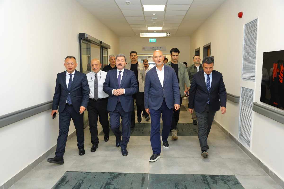 Süleyman Soylu, Samsun Şehir Hastanesi’nde hastaları ziyaret etti