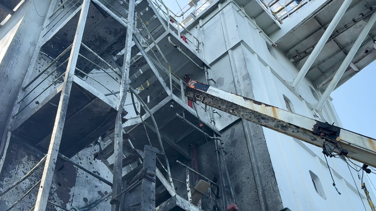 Dronla vurulan Türk gemisi Samsun'da