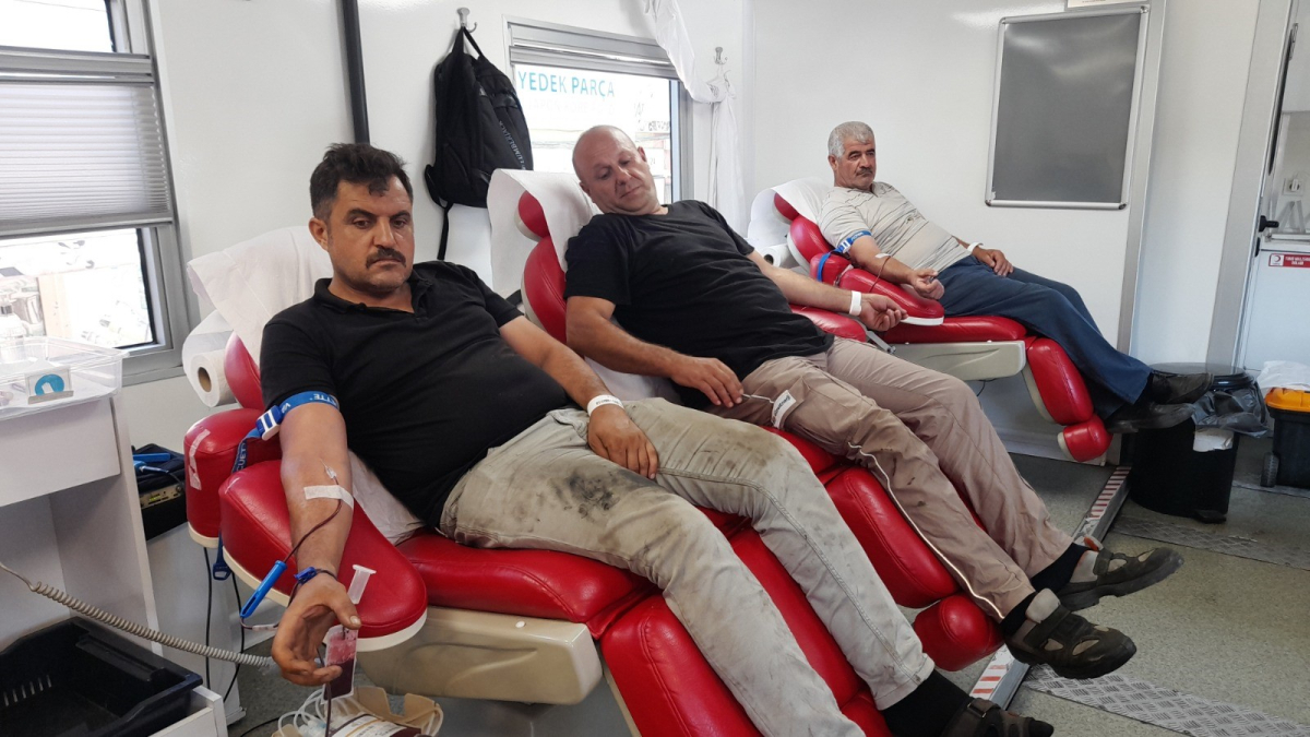 Bafra'da sanayi esnafından kan bağışına destek