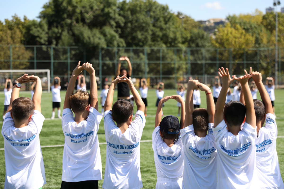 BÜYÜKŞEHİR İLE YAZ MEVSİMİ SPORLA İÇ İÇE VE DOLU DOLU GEÇİYOR
