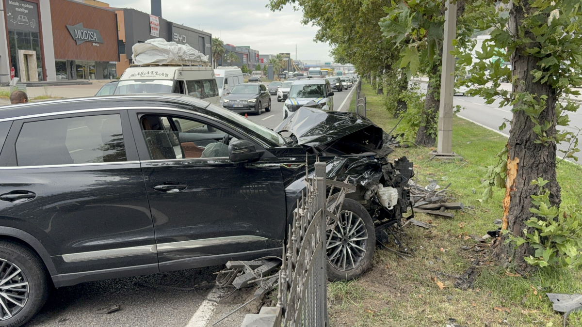 Samsun'da SUV araç ile otomobil çarpıştı: 2 yaralı