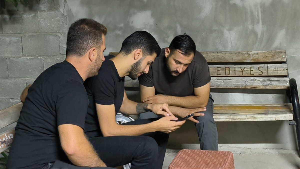 Batan gemide insanları kurtarabilmek için dakikalarca mücadele veren genç yaşadıklarını anlattı