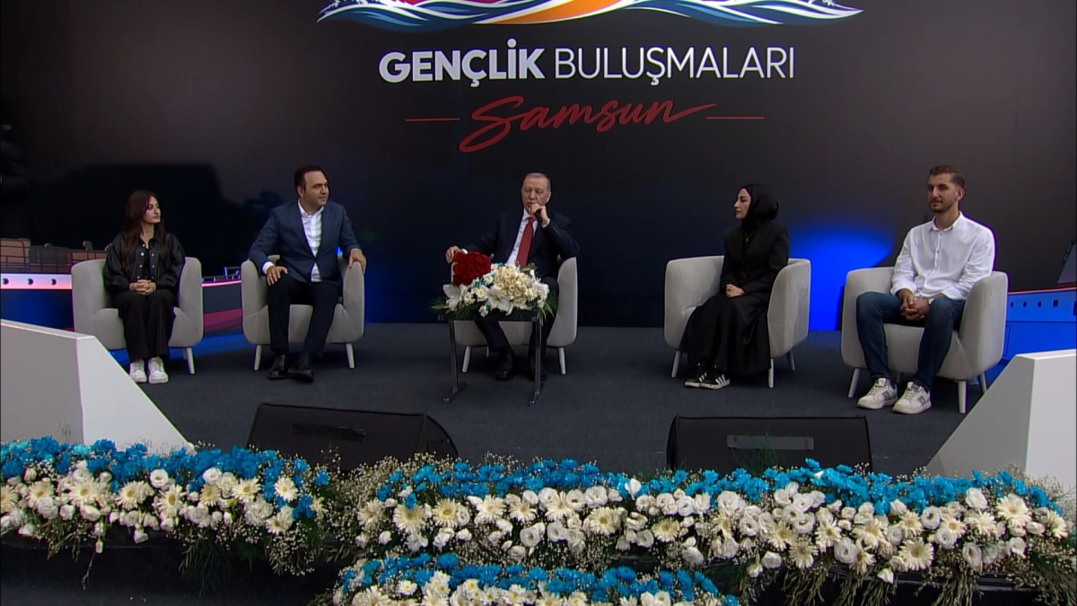 Erdoğan Samsun’da gençlerle buluştu: Terörsüz Türkiye ve Mekke Antlaşması mesajı