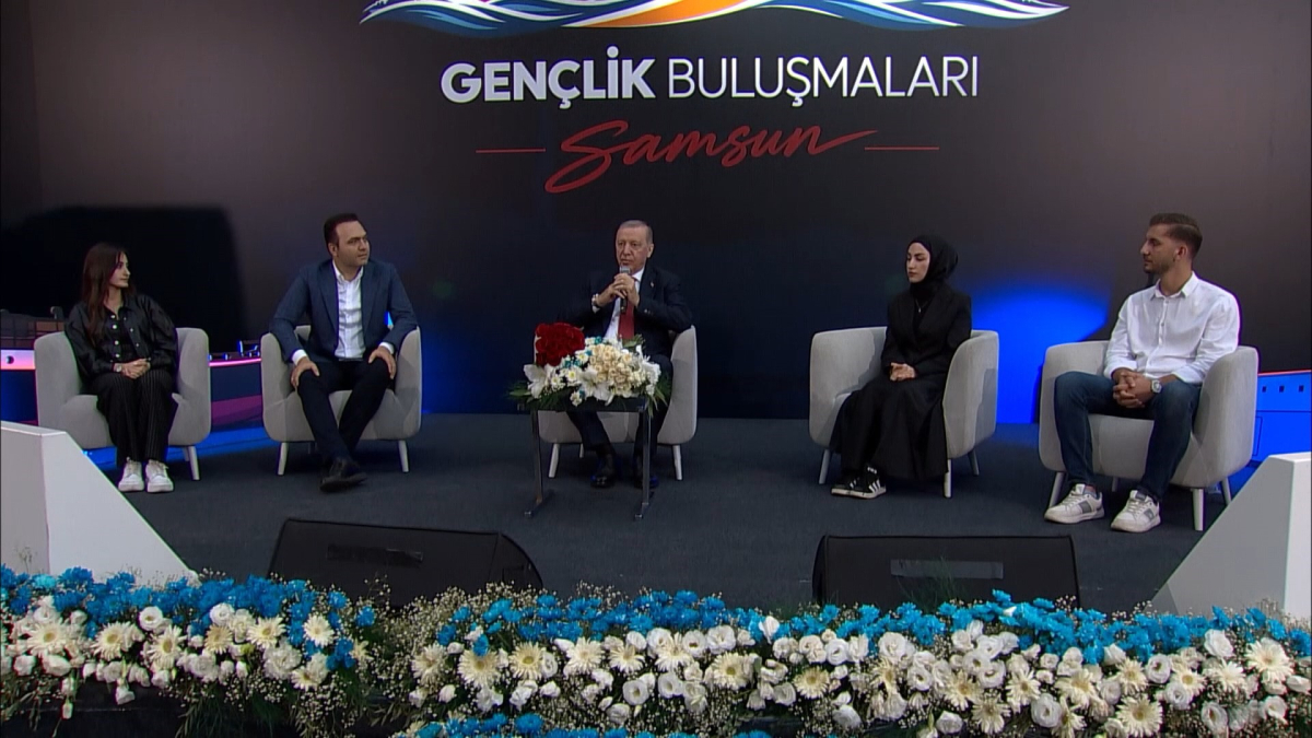 Erdoğan Samsun’da gençlerle buluştu: Terörsüz Türkiye ve Mekke Antlaşması mesajı