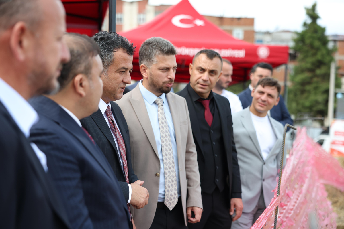 KENTSEL DÖNÜŞÜM 1. ETAPTA İLK KAZMA VURULDU