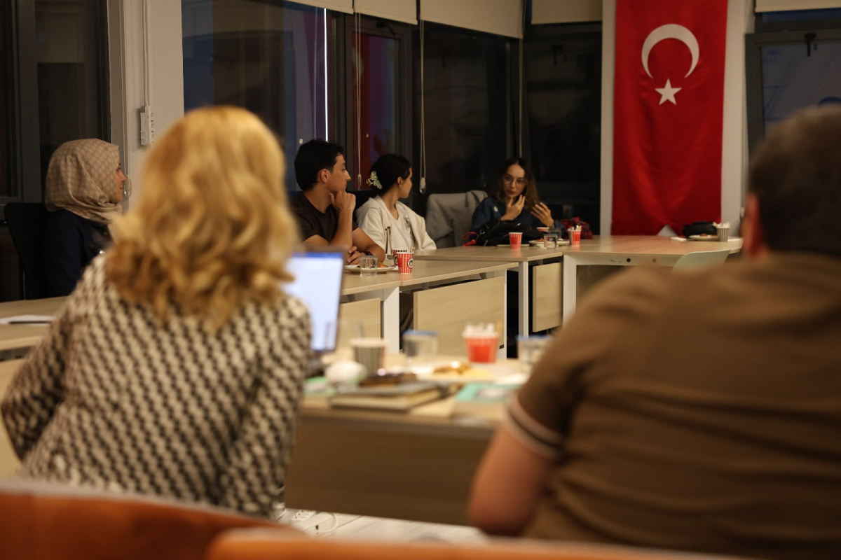 BÜYÜKŞEHİR’İN KİTAP KULÜBÜ KİTAPSEVERLERİ BİR ARAYA GETİRİYOR