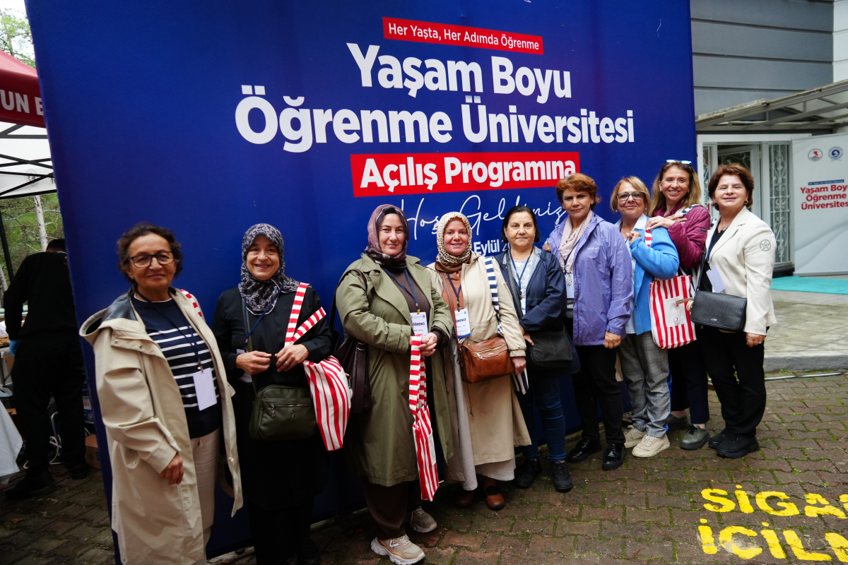 Samsun'da Yaşam Boyu Öğrenme Üniversitesi açıldı: